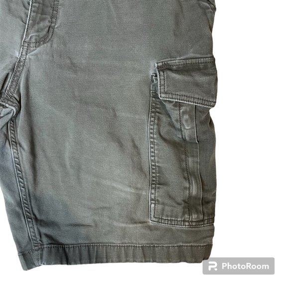 Carhartt Relaxed Fit cargo / carpenter shorts, EUC Size 40 - Picture 4 of 5